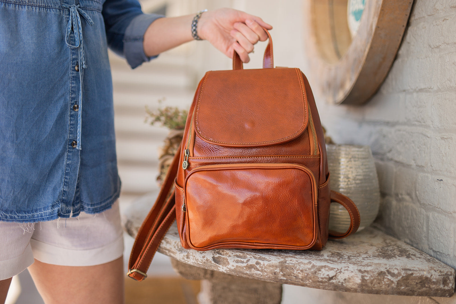 Sabrina ZN.013 Woman Backpack by Edge Moda Style/GAGLIANO-Firenze .Genuine leather, made in selling Florence Italy col.Cognac